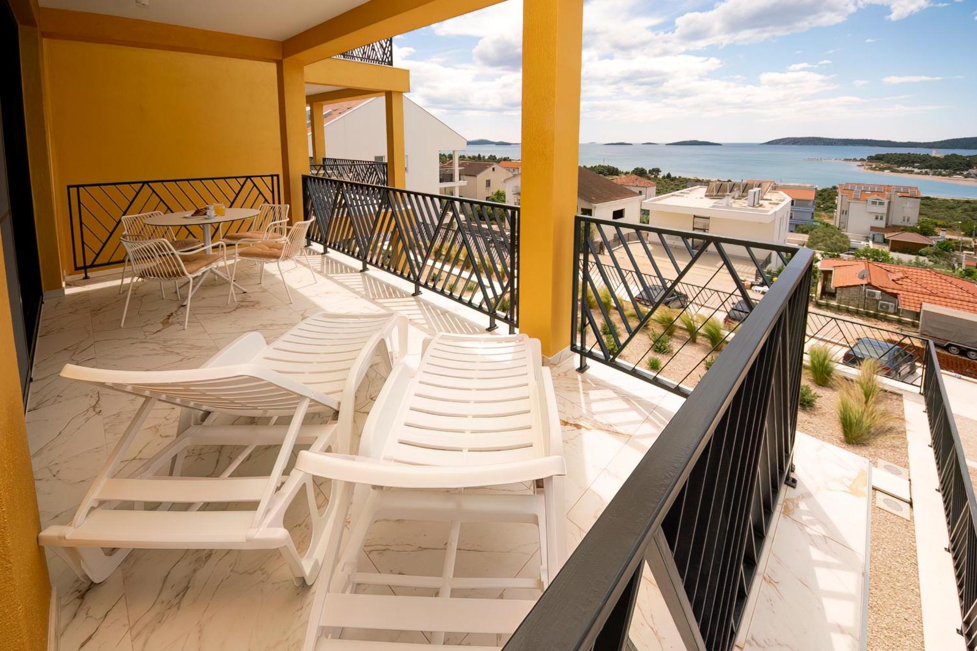 Mediterana Art Deco Resort (Adults Only) Шибеник Екстер'єр фото